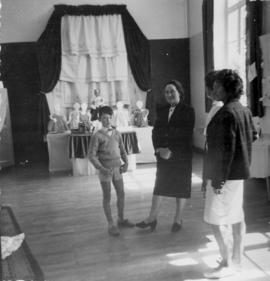 Ecole ménagère de Lhuis : Exposition du 20 mai 1962.