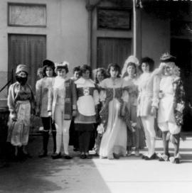 Ecole ménagère de Lhuis : spectacle et exposition de travaux des élèves.