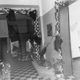 Ecole ménagère de Lhuis : Exposition du 20 mai 1962.