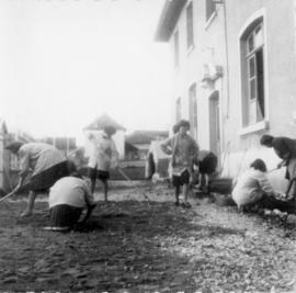 Ecole ménagère de Lhuis : travaux des élèves.